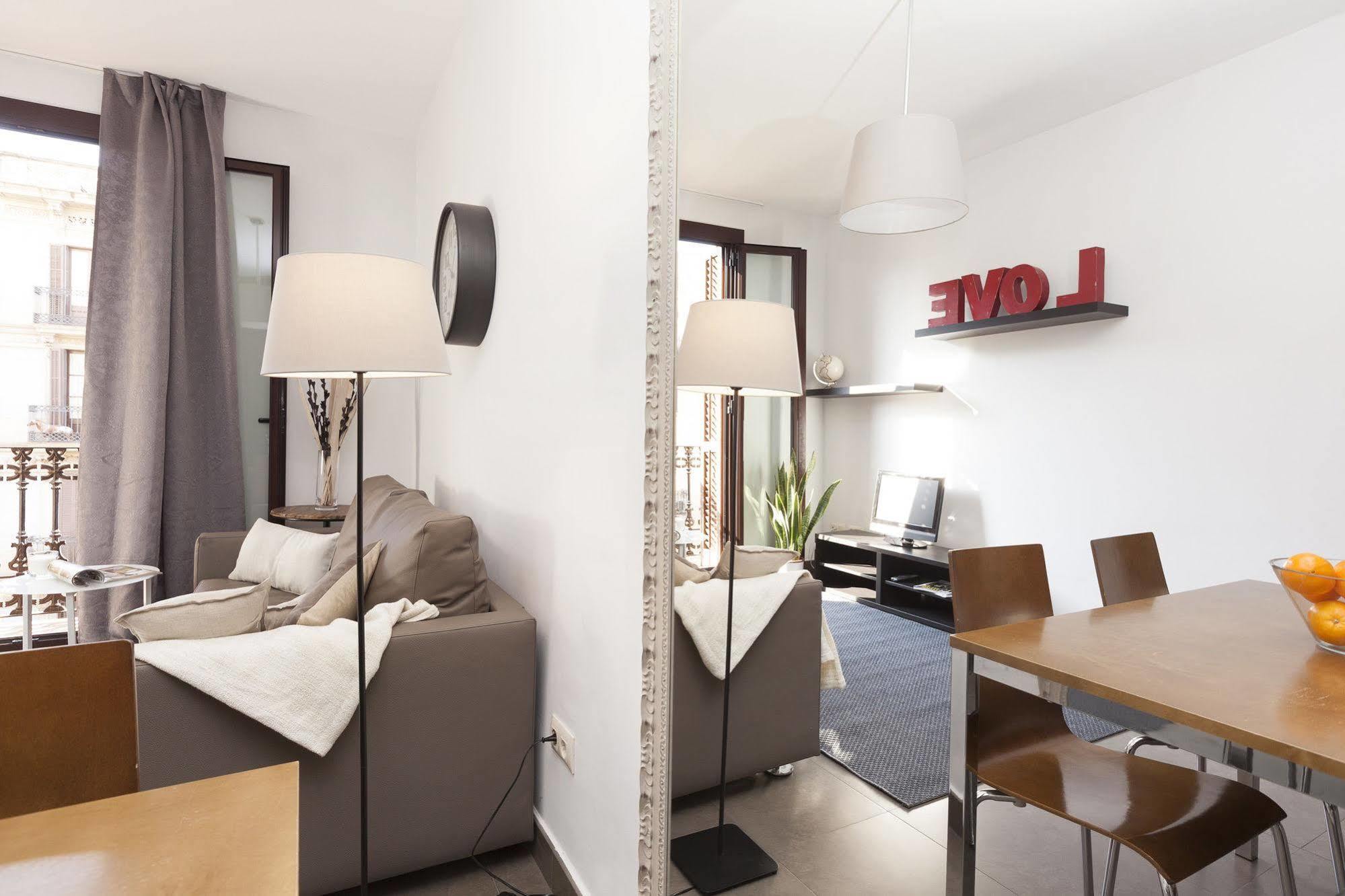 Easy Sleep Gaudi Terrace Appartement Barcelona Buitenkant foto